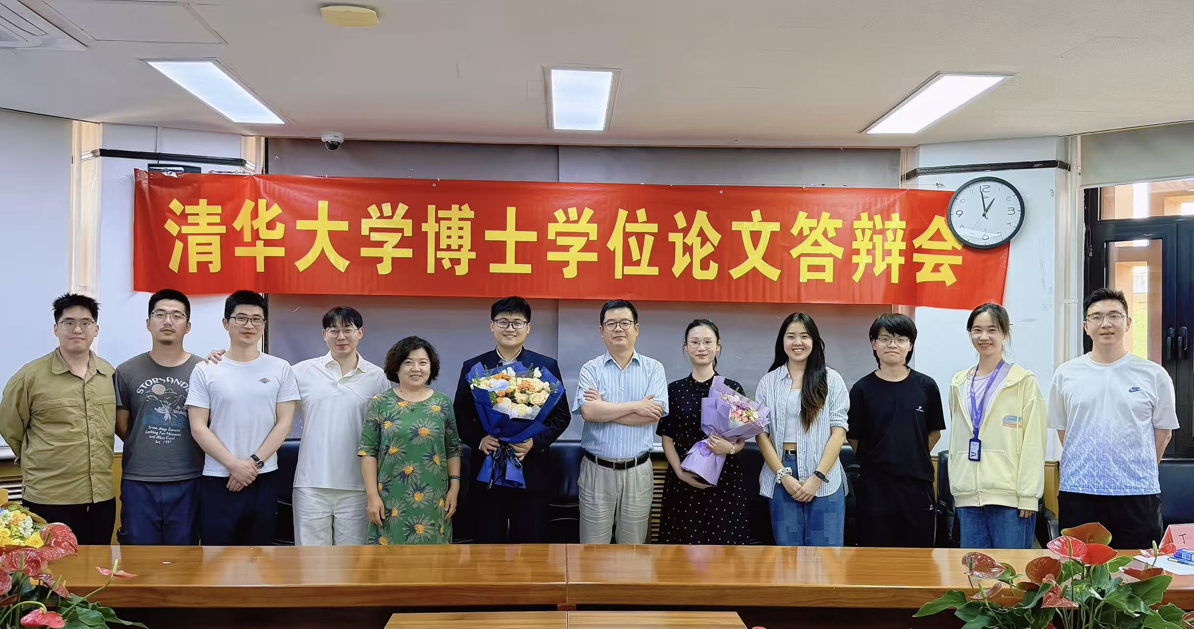 Peng Cheng and Hong Ye with Sailab members